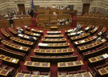 Συνεχίζουν στη Super League, με τροπολογία – σκάνδαλο!