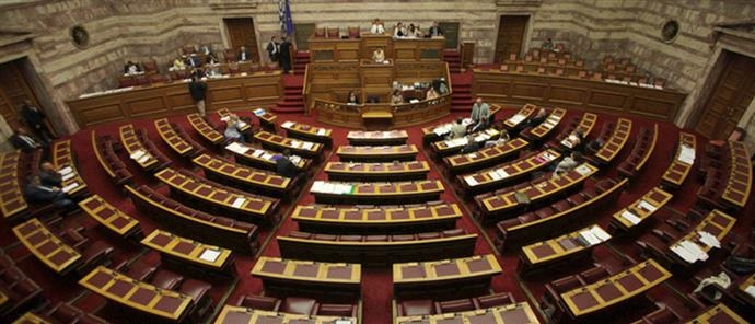 Συνεχίζουν στη Super League, με τροπολογία – σκάνδαλο!