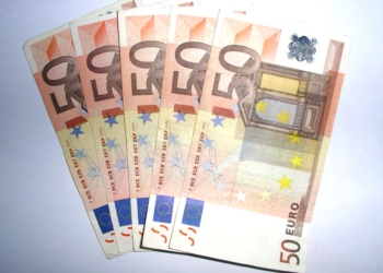 Ενωσιακός μισθός της ξεφτίλας!