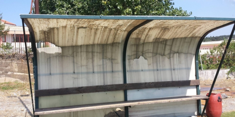 Σε άθλια κατάσταση το γήπεδο του Αγίου Ματθαίου! (7 ΦΩΤΟ)