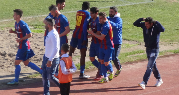 «Έπιασε» κορυφή ο ΑΟΚ Κέρκυρα, 3-0 τον Πανελευσινιακό!