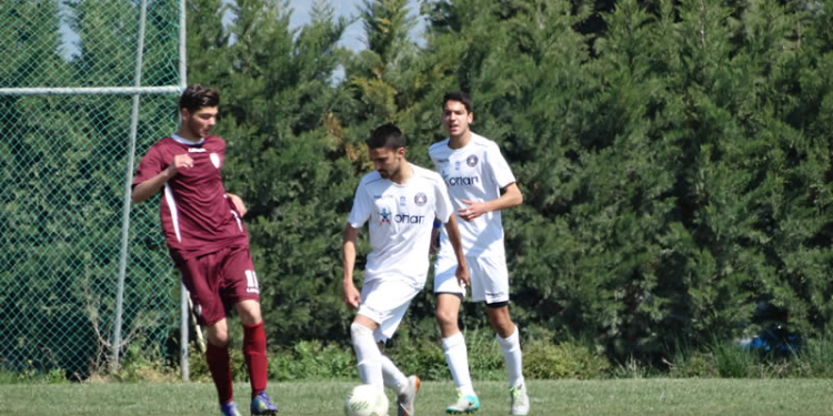 Έχασε (3-2) με ολική ανατροπή στη Λάρισα η Κ17