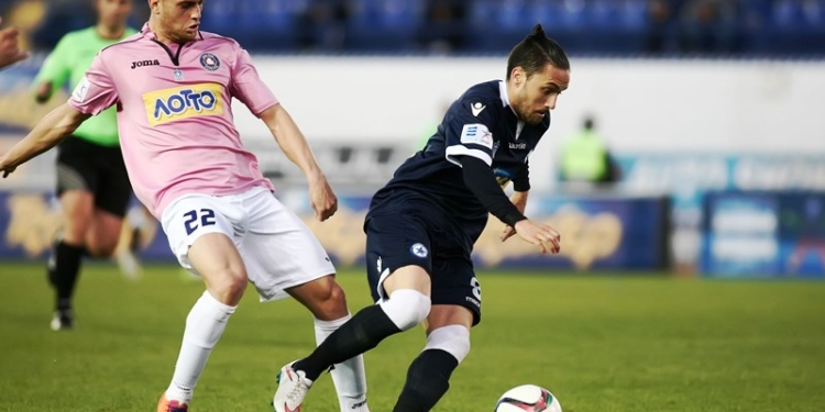 Πάλεψε, αλλά “λύγισε” (2-1) στο Περιστέρι ο ΑΟΚ Κέρκυρα