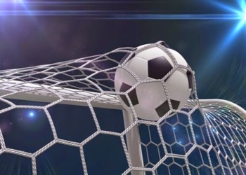 ΜΠΑΛΛΑ ΣΤΑ ΔΙΧΤΥΑ