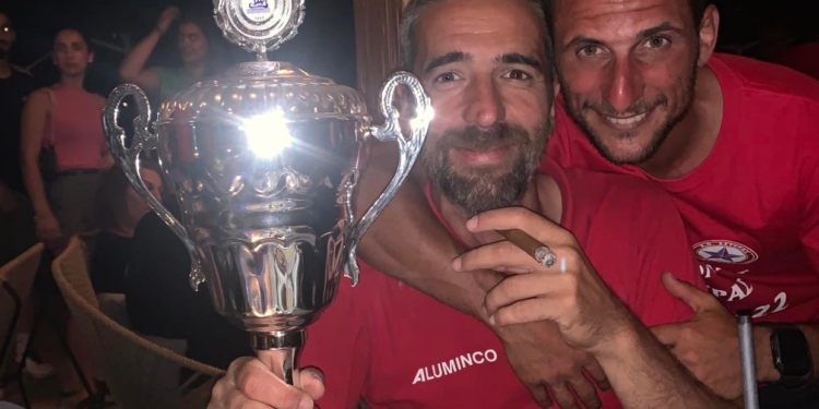 Το γλέντησε μέχρι πρωίας ο Αστέρας Πετριτή!