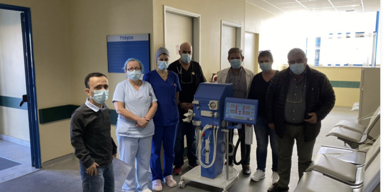 Βρετανίδα δώρισε μηχάνημα αιμοκάθαρσης στο Νοσοκομείο Κέρκυρας