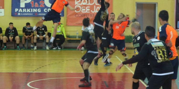 Με το… ενάμισι πόδι στην Premier Handball ο Φαίακας!