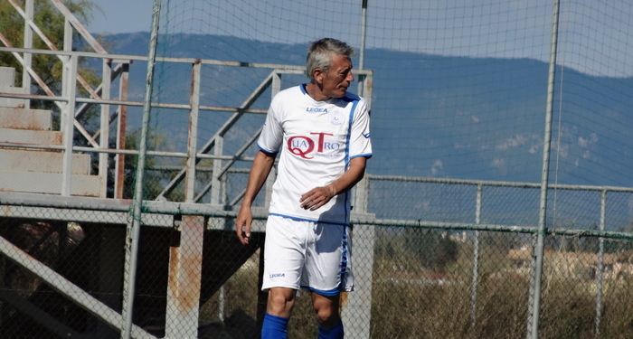 Ο Μάκης Μήτσουλης στον πάγκο του Κάβου