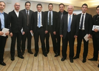 Παρέλαβε το νέο σήμα της FIFA ο Κάκος