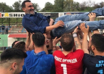 Ξυπόλυτος στ’ αγκάθια!