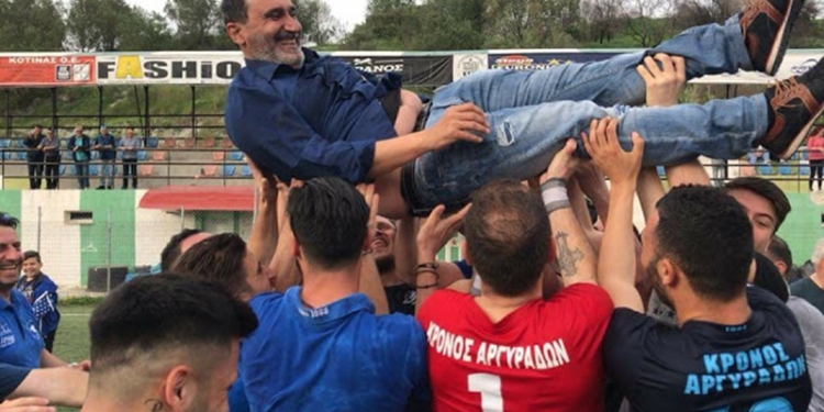 Ξυπόλυτος στ’ αγκάθια!