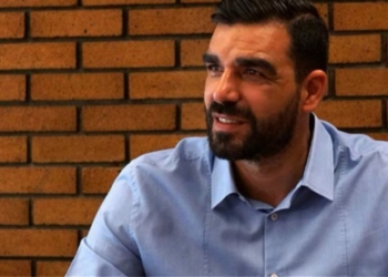 Κωνσταντινέας: «Φιλιππινέζοι και μαριονέτες των παραγόντων οι τηλεκριτικοί διαιτησίας»!