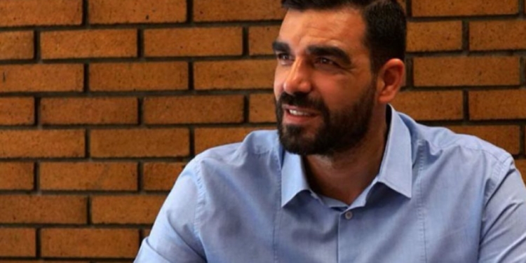 Κωνσταντινέας: «Φιλιππινέζοι και μαριονέτες των παραγόντων οι τηλεκριτικοί διαιτησίας»!