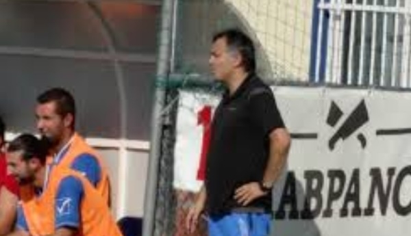 Ο Μάμαλος αντι Πατέλη στους Άγιους Δέκα