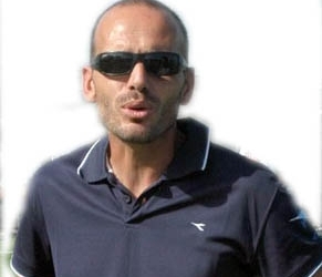 Ο Άκης Πανδής στον πάγκο του Ολύμπου