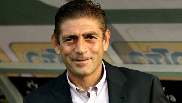 Φήμες για Παντελίδη και Τζαναβάρα στον ΑΟΚ