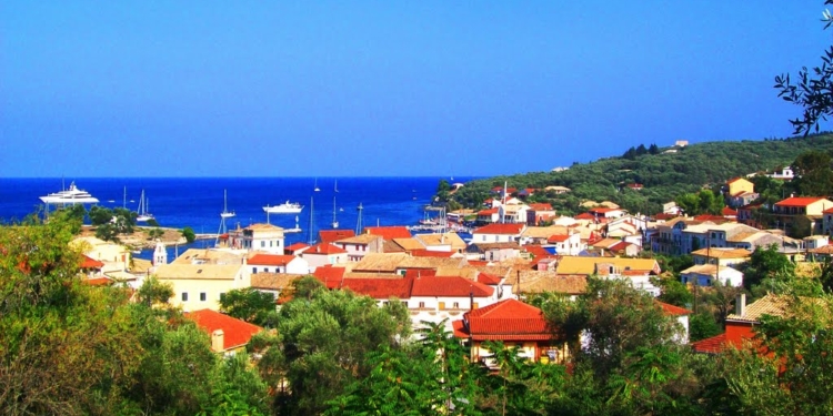 Με το “Δέσποινα” έναντι 1.000€ η μετακίνηση στους Παξούς