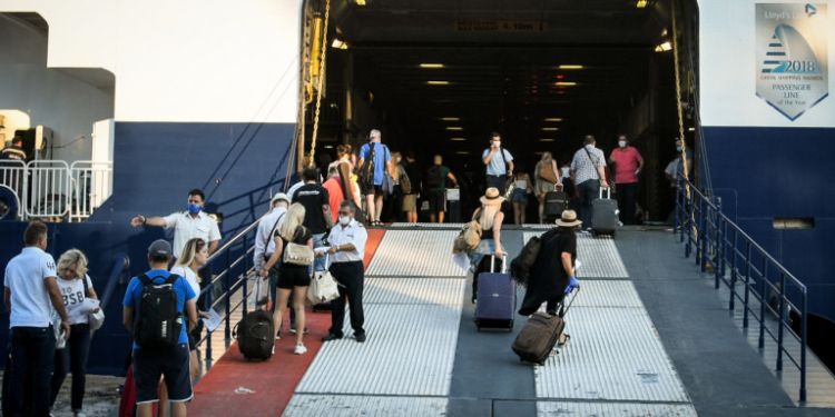 Δεν θα αυξηθεί η πληρότητα στα πλοία -Το απέρριψε η Επιτροπή λοιμωξιολόγων
