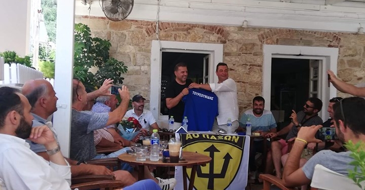 Κι επίσημα ο Τουρσουνίδης στον πάγκο των Παξών