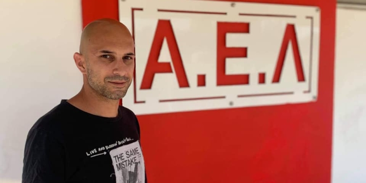 Η… σημαία (Βαγγέλης Τσεβανέδης) παρέμεινε στον ιστό της!