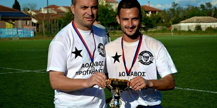 Στα μπορντώ ντύθηκε ο «Γαμπρός»!