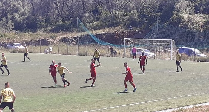 Μίνι  φωτορεπορτάζ  από  το   ΑΟ Παξοί – Αστέρας Πετριτή  0-3