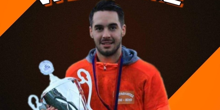 Επέστρεψε στον Θιναλιακό ο Παπαρούνας