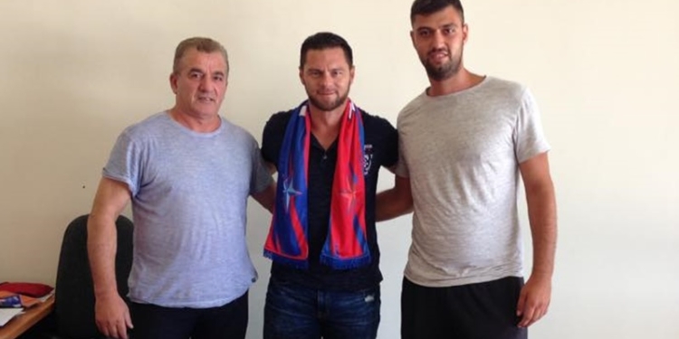 Κι επίσημα στην Στρογγυλή ο Ανδριώτης!