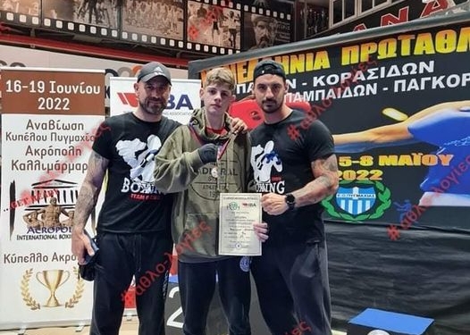 ΠΥΓΜΑΧΙΑ: «Χάλκινος» ο Απ. Βασιλείου στο Πανελλήνιο της Πάτρας