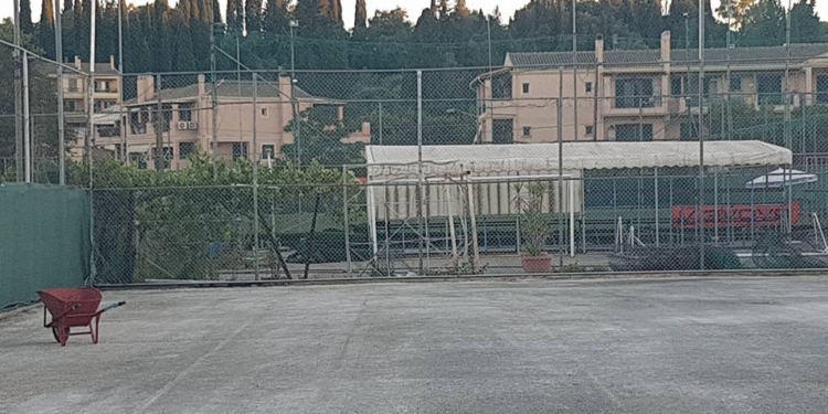 Πλήρως ανανεωμένο το “Karpatselis Football Center”!