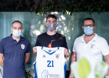 ΜΠΑΣΚΕΤ: Στον Λέοντα BC οι Βασίλης Ψαρράς και Αχιλλέας Γιαννούλης
