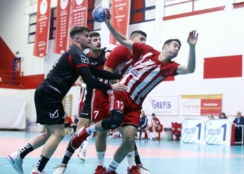ΧΑΝΤΜΠΟΛ: Ήττα από Ολυμπιακό & αποκλεισμός του Φαίακα στο Κύπελλο