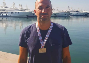ΑΝΟΙΚΤΗ ΘΑΛΑΣΣΑ «Ασημένιος» ο Παγκράτης  στο Παλαιό Φάληρο