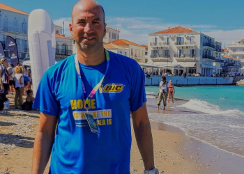 ΚΟΛΥΜΒΗΣΗ: 6ος ο Άκης Παγκράτης στις Σπέτσες