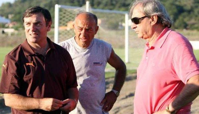 Η… φιλολογική κουμπαριά του Τεννέ με Καλογιάννη!