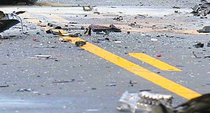 Υπό την επήρεια μέθης Αλβανός προσέκρουσε σε κολώνα, στις Αλυκές.