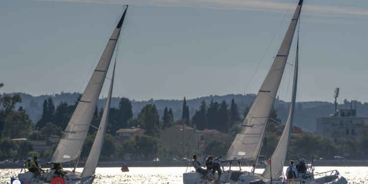 ΑΓΩΝΑΣ ΙΣΤΙΟΠΛΟΙΑΣ