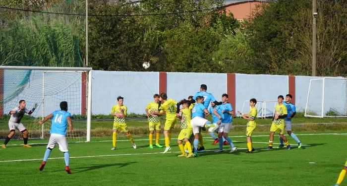 Φωτορεπορτάζ  από τo  ΑΟ Φοίνικες  – ΑΕ Κανονιού (3-2)