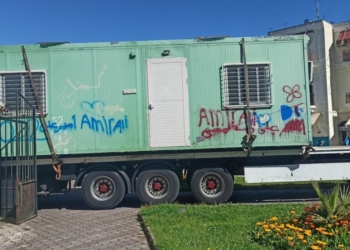 Αυτά είναι τα νέα κοντέινερ που έφτασαν προκειμένου να ξεκινήσει ξανά η λειτουργία του το ΕΑΚΚ