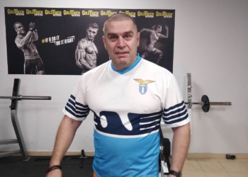 νικος καρβουνης