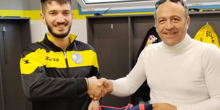 ΜΑΥΡΟΜΜΑΤΗΣ