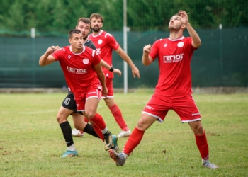 θεσπρωτος λευκιμμη