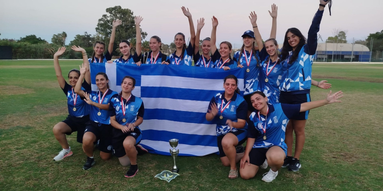 ΓΥΝΑΙΚΕΣ ΚΡΙΚΕΤ