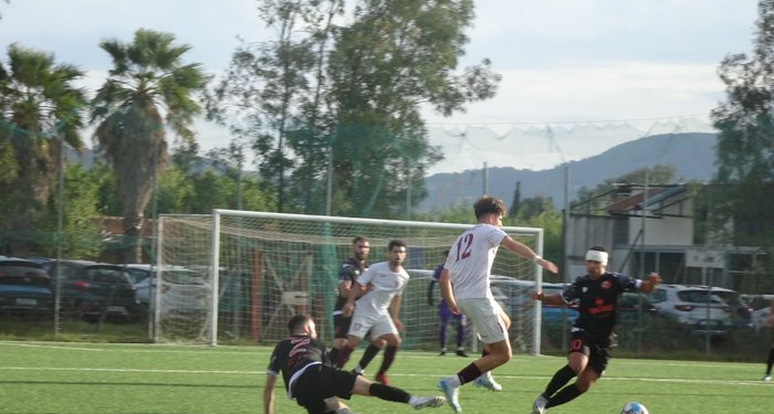 Φωτορεπορτάζ  από  το  Όλυμπος Κέρκυρας Α΄ – Θιναλιακός Αχαράβης Α΄ 3-3  (2ο μέρος)