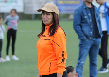 ΡΟΥΛΑ ΠΑΠΟΥΤΣΗ