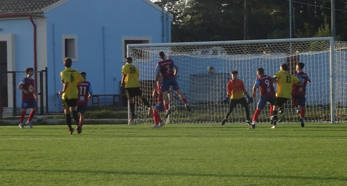 Φωτορεπορτάζ  από  το  Όλυμπος Β΄ – ΑΕ Καναλίων-ΑΟ Λιαπάδων  3-2 (2ο μέρος)