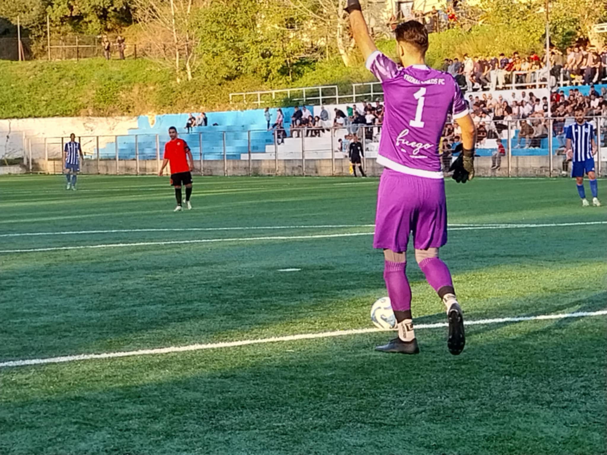 Λευκή ισοπαλία στον αγώνα Ολυμπιάδα Καρουσάδων – Θιναλιακός (Μίνι φωτορεπορτάζ)