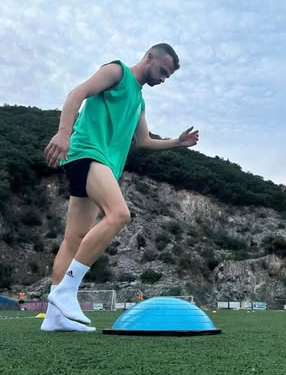 ΛΕΟ ΧΑΣΙ